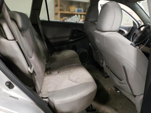 2T3BF4DV0AW068638 - 2010 TOYOTA RAV4 SILVER photo 11