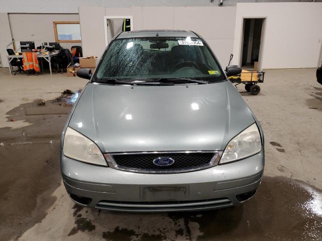 1FAHP37N56W236219 - 2006 FORD FOCUS ZX5 SILVER photo 5