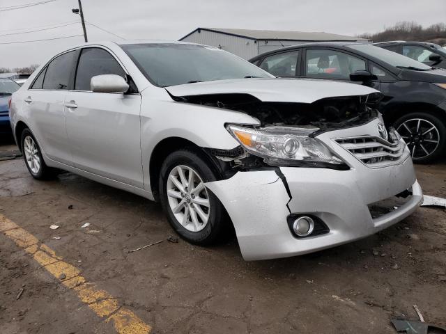 4T1BF3EK2AU062606 - 2010 TOYOTA CAMRY SILVER photo 4