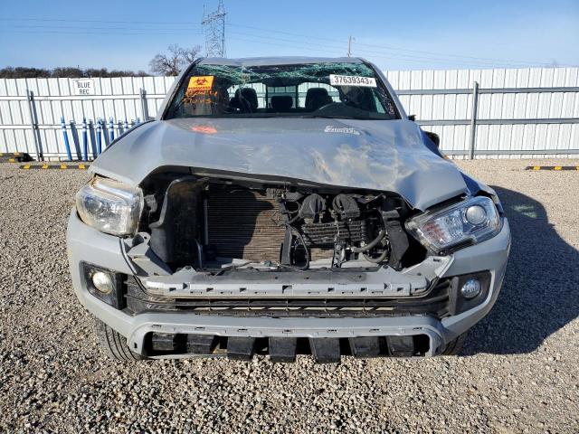 3TMDZ5BNXKM068481 - 2019 TOYOTA TACOMA DOUBLE CAB 银色 照片 5