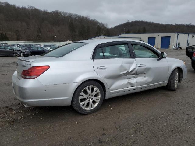 4T1BK36BX8U292284 - 2008 TOYOTA AVALON XL SILVER photo 3