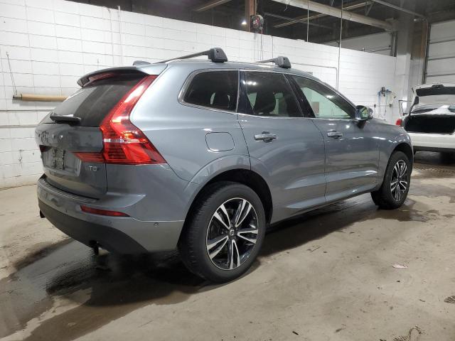 YV4102RK6J1081745 - 2018 VOLVO XC60 T5 MOMENTUM GRAY photo 3