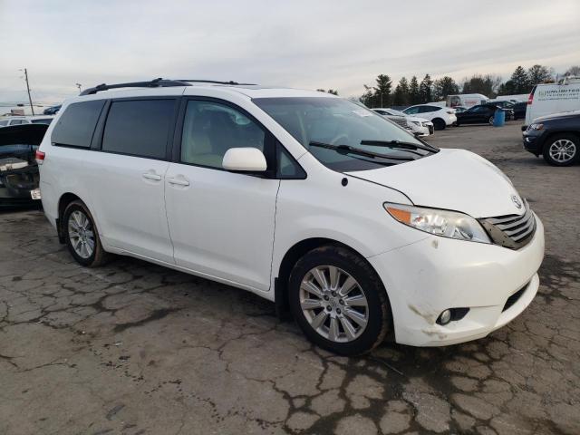 5TDDK3DC5ES088212 - 2014 TOYOTA SIENNA XLE WHITE photo 4