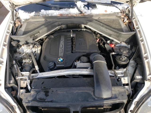 5UXZV4C53D0E13836 - 2013 BMW X5 XDRIVE35I WHITE photo 12