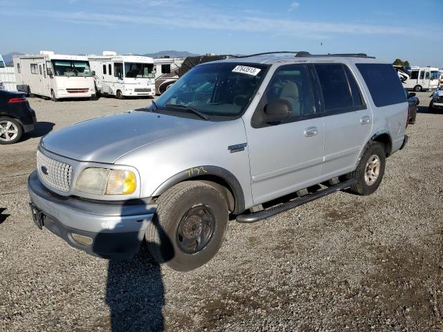 1FMRU1567YLC11264 - 2000 FORD EXPEDITION XLT SILVER photo 1