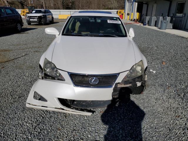 JTHBK262072035190 - 2007 LEXUS IS 250 WHITE photo 5