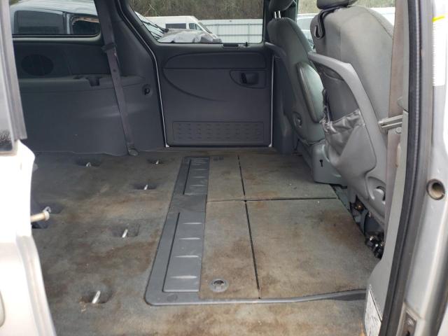 2C4GP54L45R157314 - 2005 CHRYSLER TOWN & COU TOURING ვერცხლისფერი ფოტო 11