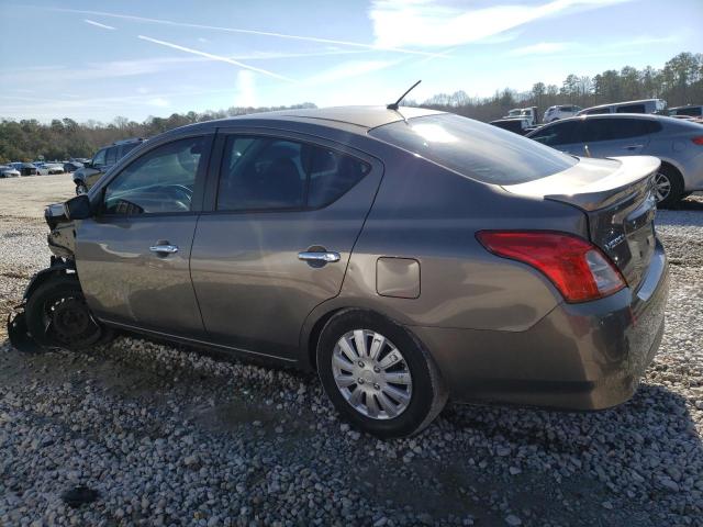 3N1CN7AP0GL806651 - 2016 NISSAN VERSA S BROWN photo 2