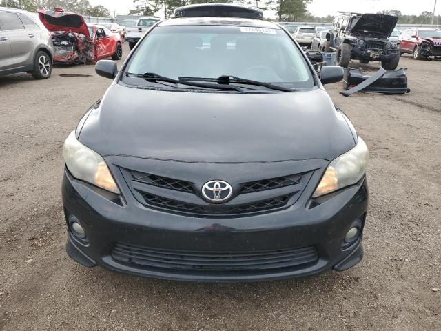 2T1BU4EE4DC004041 - 2013 TOYOTA COROLLA BASE BLACK photo 5
