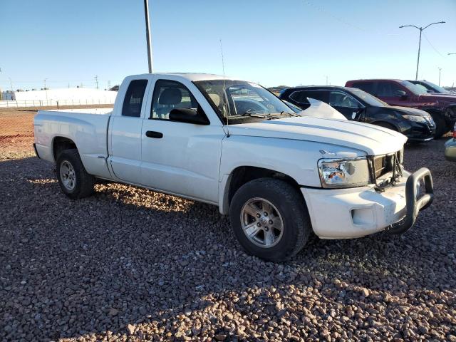 1D3HE42K68S532094 - 2008 DODGE DAKOTA SLT WHITE photo 4