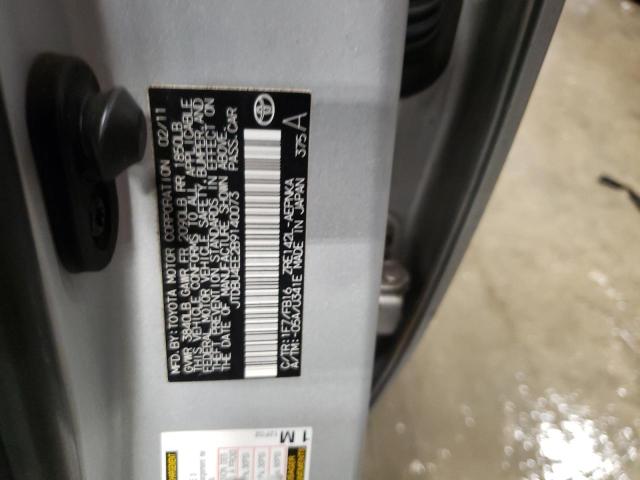 JTDBU4EE2B9140073 - 2011 TOYOTA COROLLA BASE 银色 照片 12