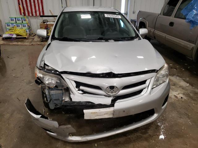 JTDBU4EE2B9140073 - 2011 TOYOTA COROLLA BASE 银色 照片 5