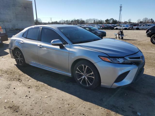 4T1B11HK0KU232932 - 2019 TOYOTA CAMRY L SILVER photo 4