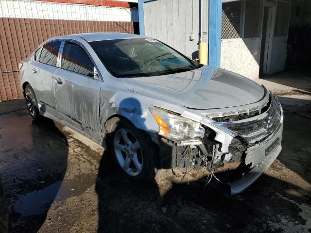 1N4AL3AP1DN583413 - 2013 NISSAN ALTIMA 2.5 SILVER photo 4