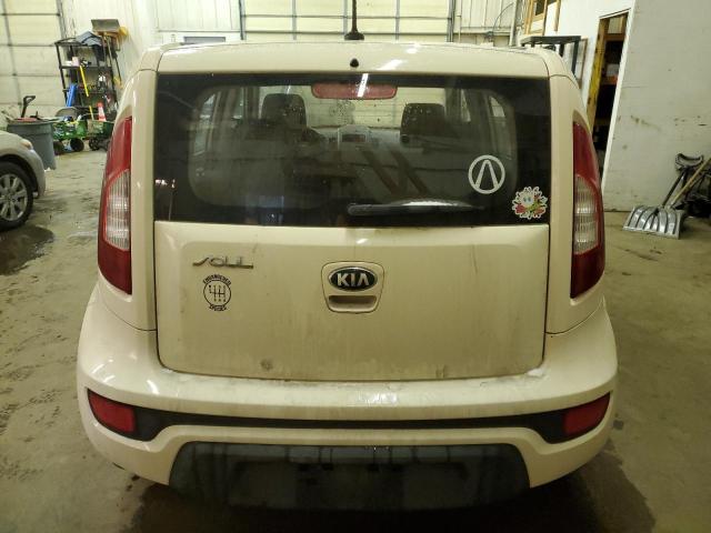 KNDJT2A56D7556053 - 2013 KIA SOUL WHITE photo 6