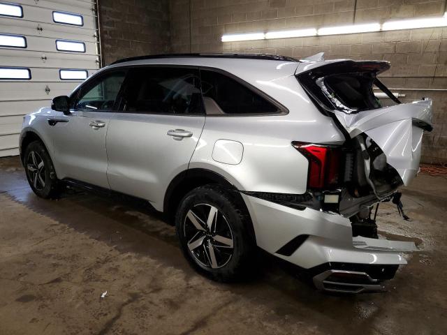 5XYRL4LC2NG084366 - 2022 KIA SORENTO S SILVER photo 2