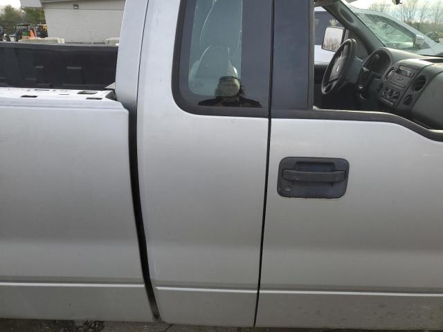 1FTVF14585NB14256 - 2005 FORD F150 SILVER photo 10