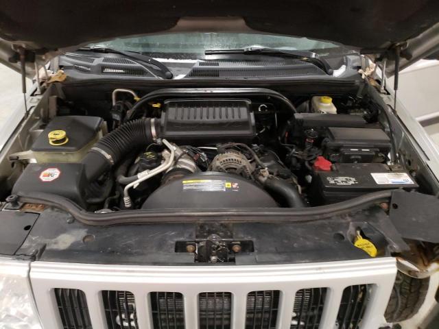 1J8HG48N56C246659 - 2006 JEEP COMMANDER 银色 照片 12