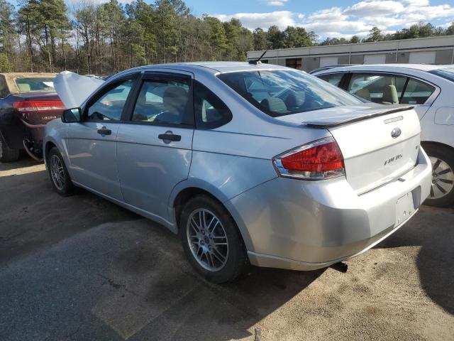 1FAHP3FN3BW175495 - 2011 FORD FOCUS SE SILVER photo 2