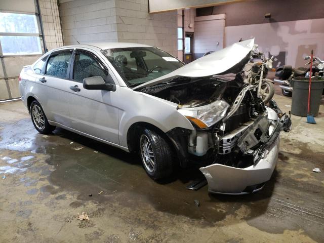 1FAHP3FN3BW175495 - 2011 FORD FOCUS SE SILVER photo 4