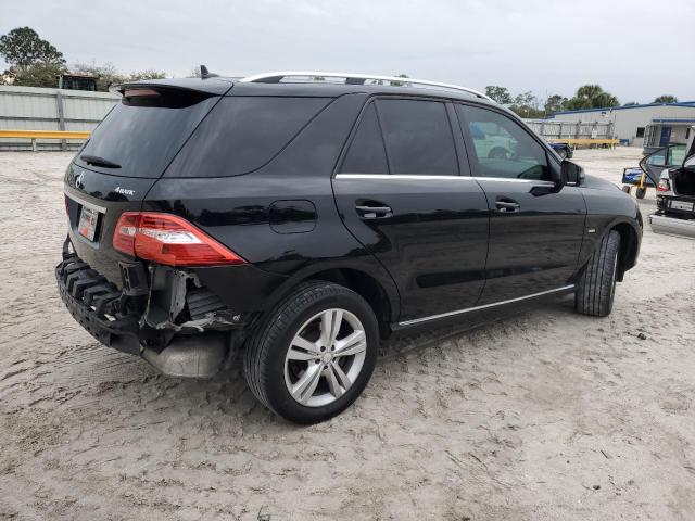 4JGDA5HB7CA096446 - 2012 MERCEDES-BENZ ML 350 4MATIC BLACK photo 3