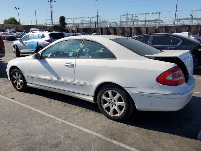 WDBTJ65J33F009905 - 2003 MERCEDES-BENZ CLK 320C WHITE photo 2