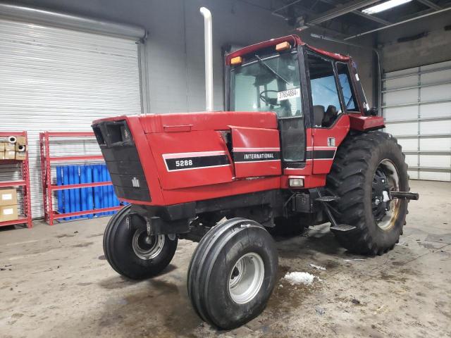 2580004U004966 - 1985 CASE TRACTOR RED photo 2