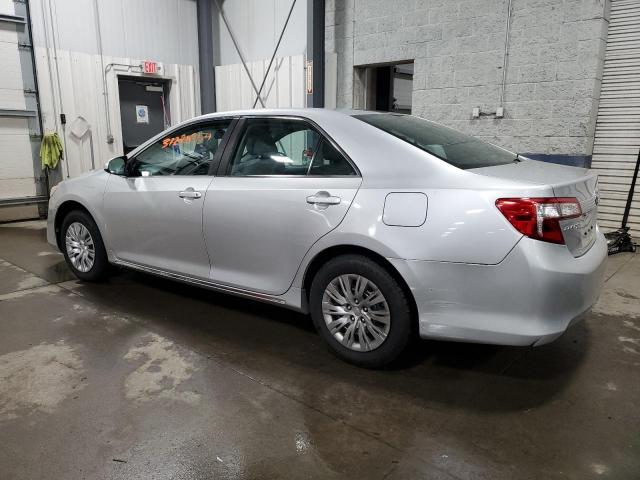 4T4BF1FK6ER436438 - 2014 TOYOTA CAMRY L SILVER photo 2