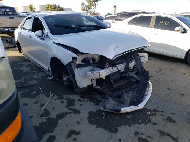 3LN6L5MU2HR634204 - 2017 LINCOLN MKZ HYBRID RESERVE WHITE photo 4