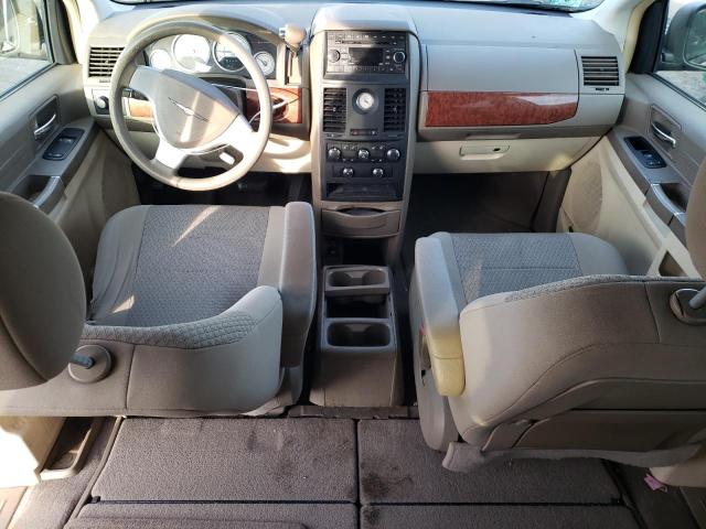 2A8HR44H38R691406 - 2008 CHRYSLER TOWN & COU LX TAN photo 8