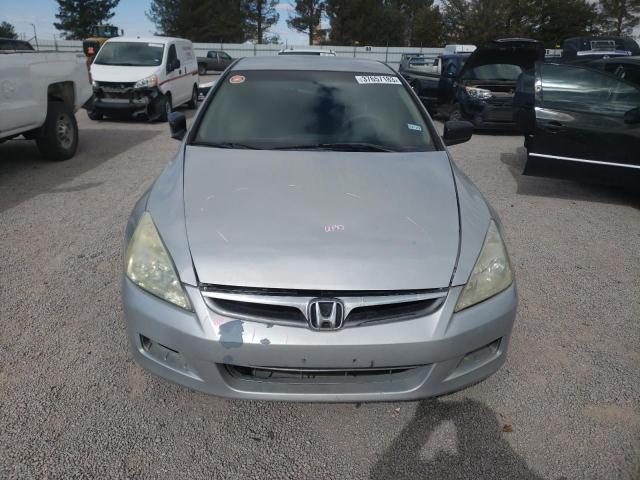 1HGCM56137A170552 - 2007 HONDA ACCORD VALUE SILVER photo 5