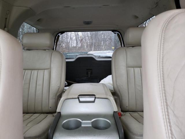 5LMFU28R84LJ40386 - 2004 LINCOLN NAVIGATOR 白色 照片 10