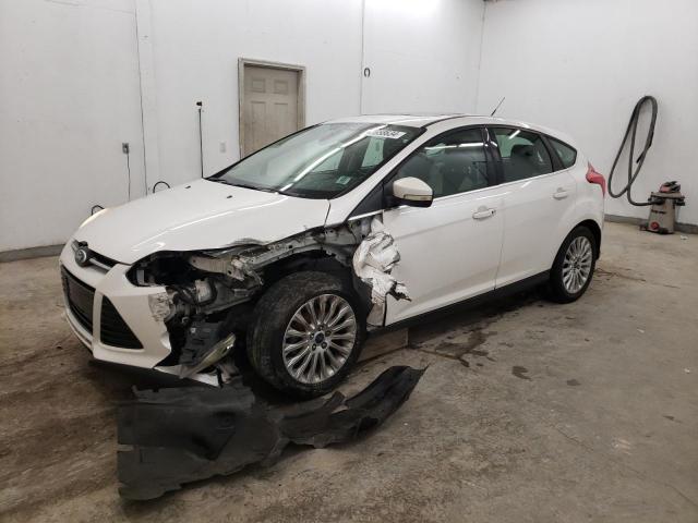 1FAHP3N27CL310259 - 2012 FORD FOCUS TITANIUM WHITE photo 1