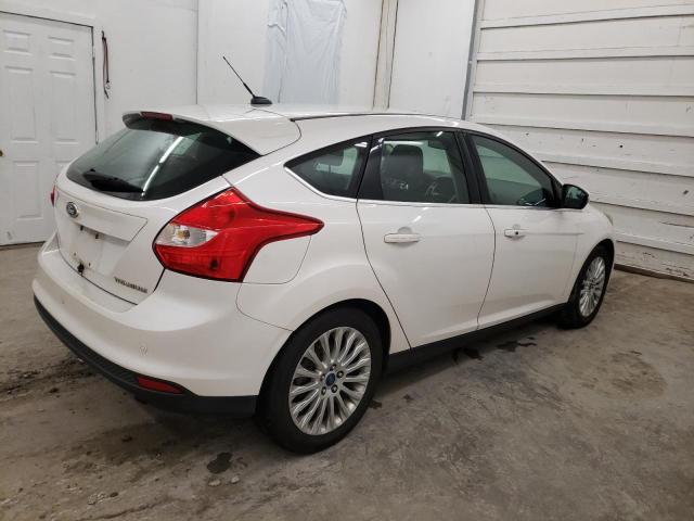 1FAHP3N27CL310259 - 2012 FORD FOCUS TITANIUM WHITE photo 3