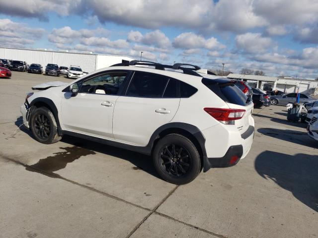 JF2GTANC2KH258105 - 2019 SUBARU CROSSTREK LIMITED WHITE photo 2