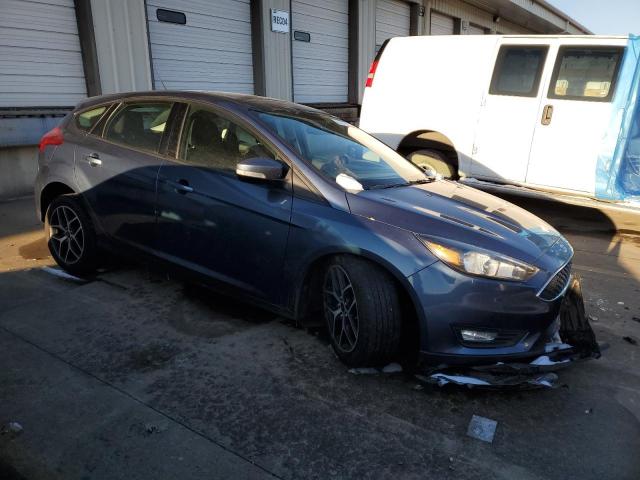 1FADP3M2XJL301505 - 2018 FORD FOCUS SEL BLUE photo 4