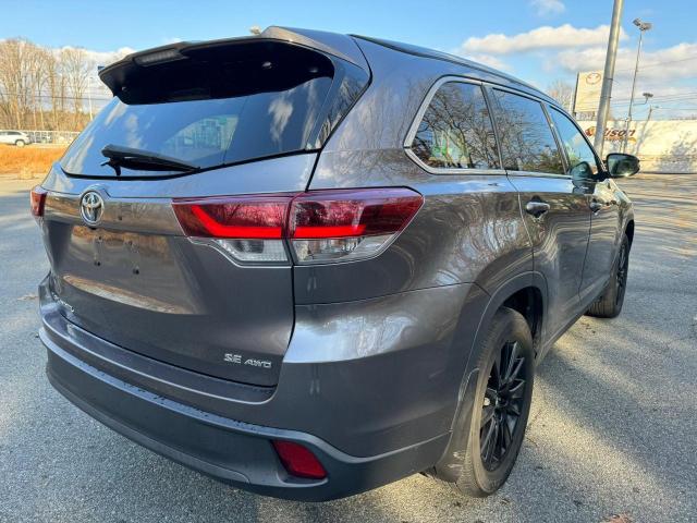 5TDJZRFH7KS702196 - 2019 TOYOTA HIGHLANDER SE CHARCOAL photo 4