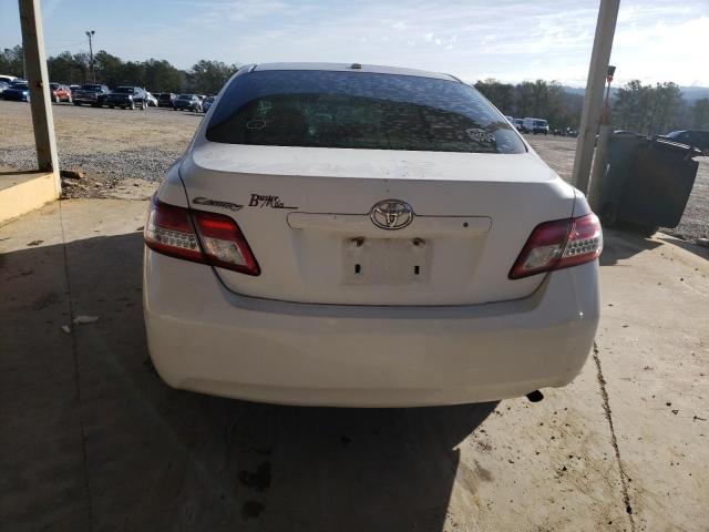 4T1BF3EK1AU576933 - 2010 TOYOTA CAMRY BASE WHITE photo 6