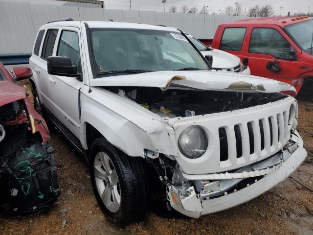 1C4NJPBB8HD167060 - 2017 JEEP PATRIOT SPORT WHITE photo 4