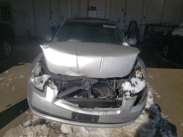 1N4BA41E34C840081 - 2004 NISSAN MAXIMA SE SILVER photo 5