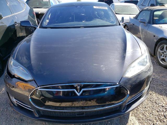 5YJSA1H29EFP66643 - 2014 TESLA MODEL S Grafit foto 5