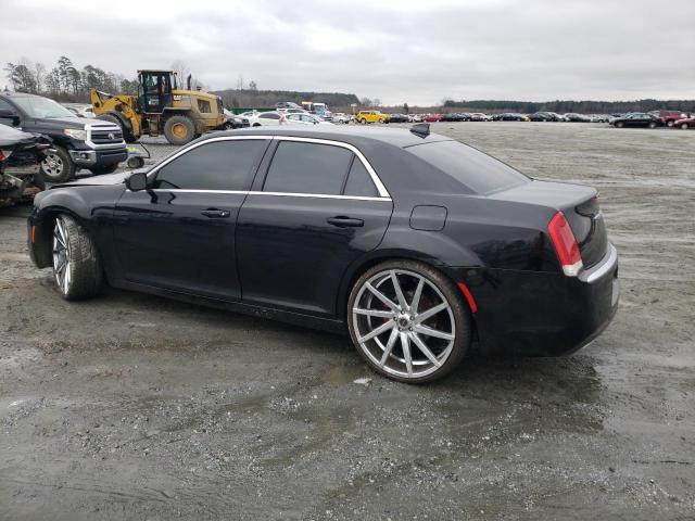 2C3CCAAGXFH864309 - 2015 CHRYSLER 300 LIMITED BLACK photo 2