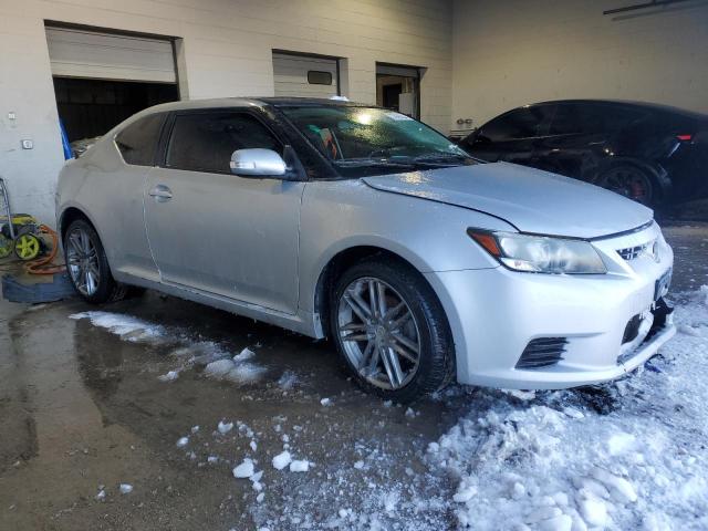 JTKJF5C74C3028369 - 2012 TOYOTA SCION TC 银色 照片 4