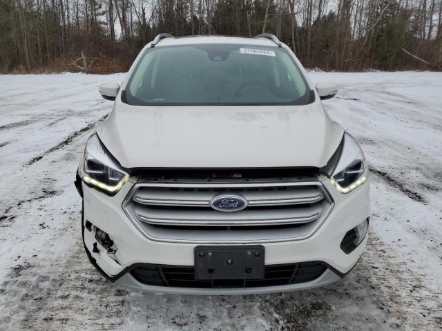 1FMCU9J94JUC42511 - 2018 FORD ESCAPE TITANIUM WHITE photo 5