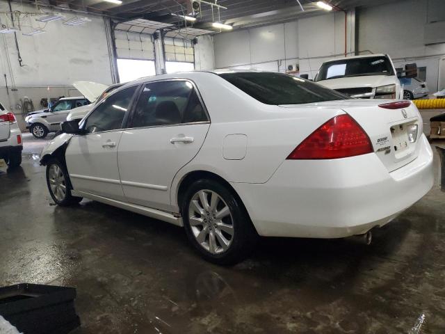 1HGCM66567A001103 - 2007 HONDA ACCORD EX WHITE photo 2