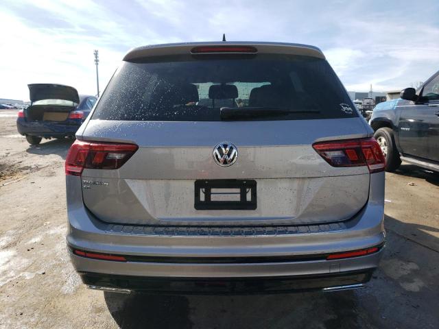 3VV3B7AX6LM134395 - 2020 VOLKSWAGEN TIGUAN SE SILVER photo 6