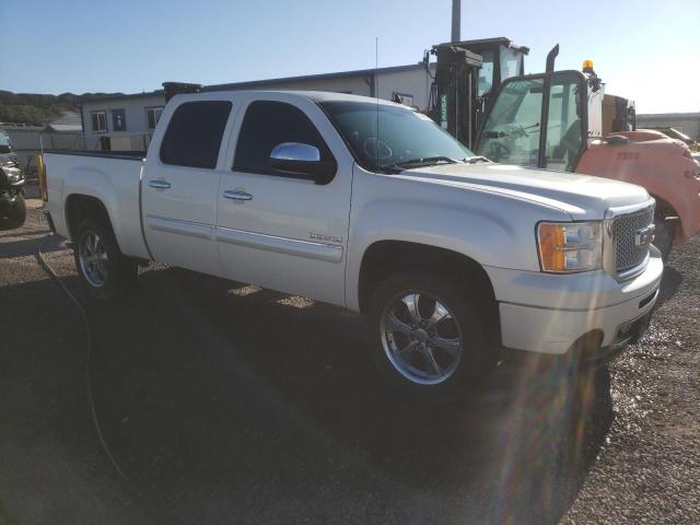 3GTP2XE2XCG205577 - 2012 GMC SIERRA K1500 DENALI WHITE photo 4