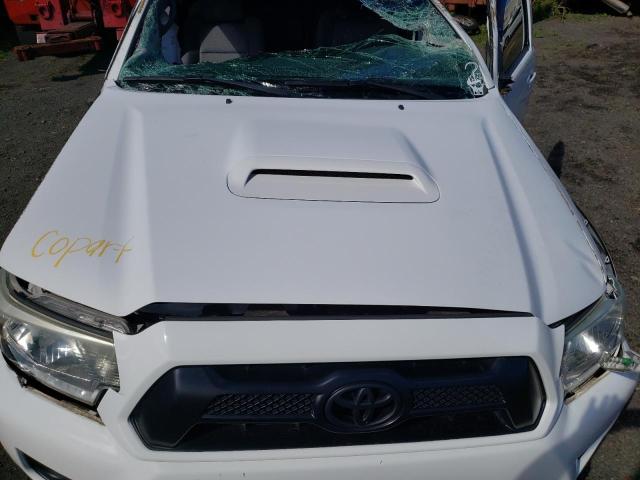 3TMJU4GN6FM187087 - 2015 TOYOTA TACOMA DOUBLE CAB PRERUNNER WHITE photo 11
