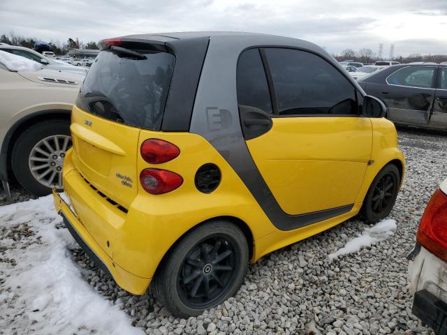 WMEEJ9AA6FK830544 - 2015 SMART FORTWO YELLOW photo 3