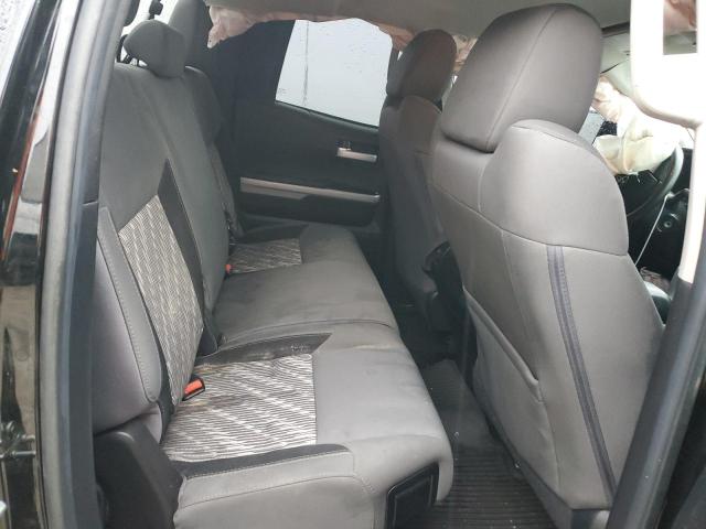 5TFUW5F12JX695443 - 2018 TOYOTA TUNDRA DOUBLE CAB SR/SR5 BLACK photo 10